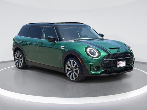 Used 2024 MINI Cooper Clubman S FWD image 1