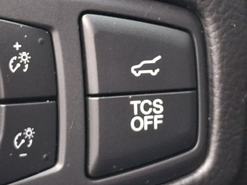 Used 2020 Ford Edge Titanium AWD/4WD image 24