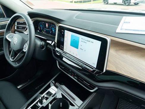 New 2026 Volkswagen Atlas SE FWD image 44
