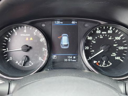 Used 2020 Nissan Rogue SV image 10