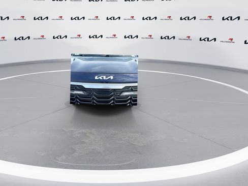 Certified 2024 Kia Seltos EX FWD image 8