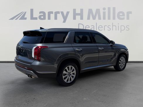 Used 2025 Hyundai Palisade SEL FWD image 5