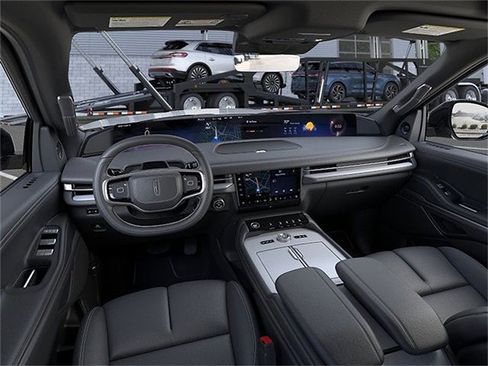 New 2026 Lincoln Navigator L Reserve w/ Jet Appearance Package AWD/4WD image 9