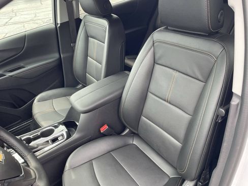 Used 2024 Chevrolet Equinox Premier AWD/4WD image 3
