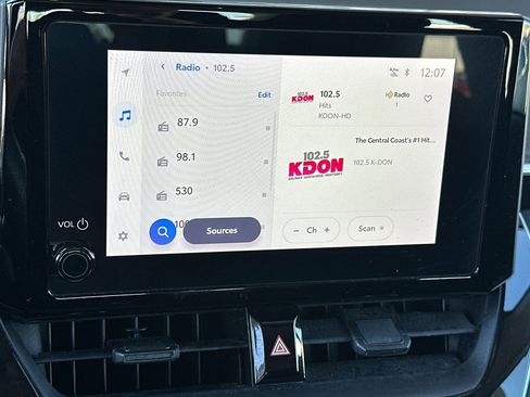 Used 2023 Toyota Corolla LE image 19