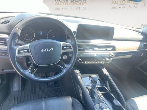 Used 2022 Kia Telluride EX w/ EX Premium Package AWD/4WD image 10