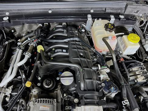 Used 2023 Jeep Gladiator Mojave w/ Cold Weather Group image 31