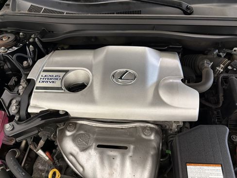Used 2017 Lexus ES 300h w/ Luxury Package FWD image 29