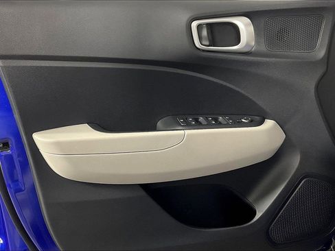 Certified 2026 Hyundai Venue SEL FWD image 19
