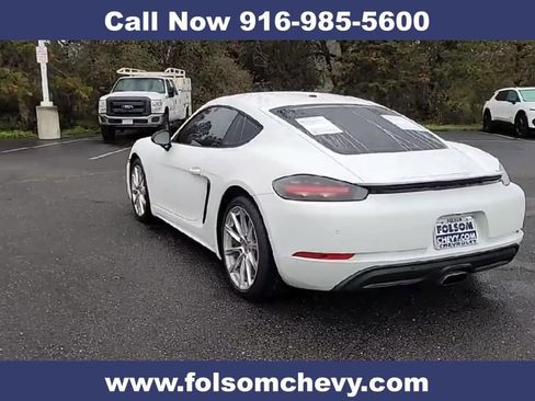 Used 2017 Porsche 718 Cayman image 9