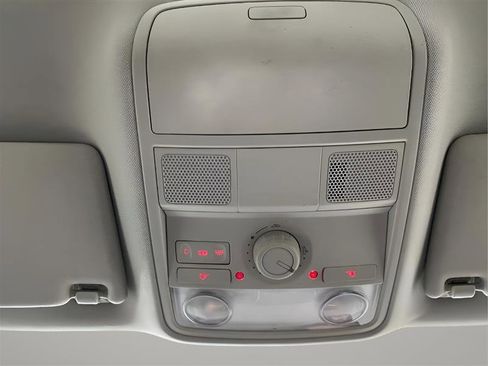 Used 2014 Volkswagen Golf TDI image 13