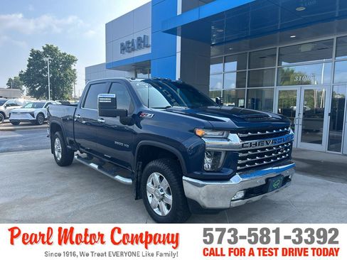 Certified 2020 Chevrolet Silverado 3500 LTZ w/ LTZ Premium Package AWD/4WD image 1