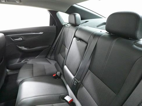 Used 2019 Chevrolet Impala LT image 25