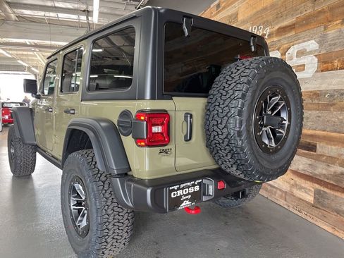 New 2026 Jeep Wrangler Unlimited Rubicon w/ Xtreme 35 Tire Package AWD/4WD image 23