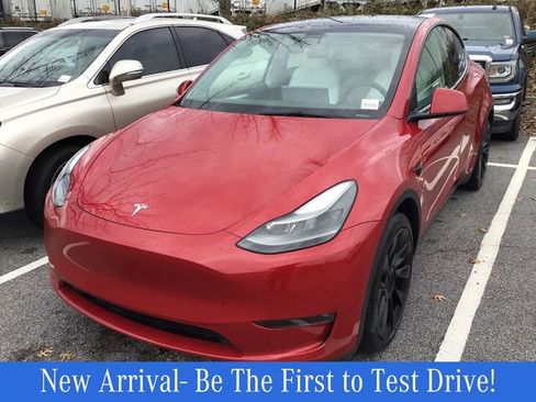 Used 2023 Tesla Model Y Long Range image 1