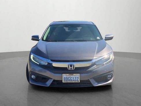 Used 2017 Honda Civic Touring image 2