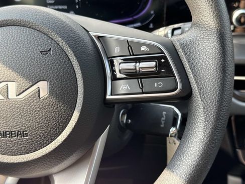 Used 2026 Kia Seltos LX FWD image 9