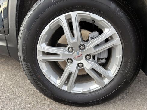 Used 2023 GMC Terrain SLE image 16