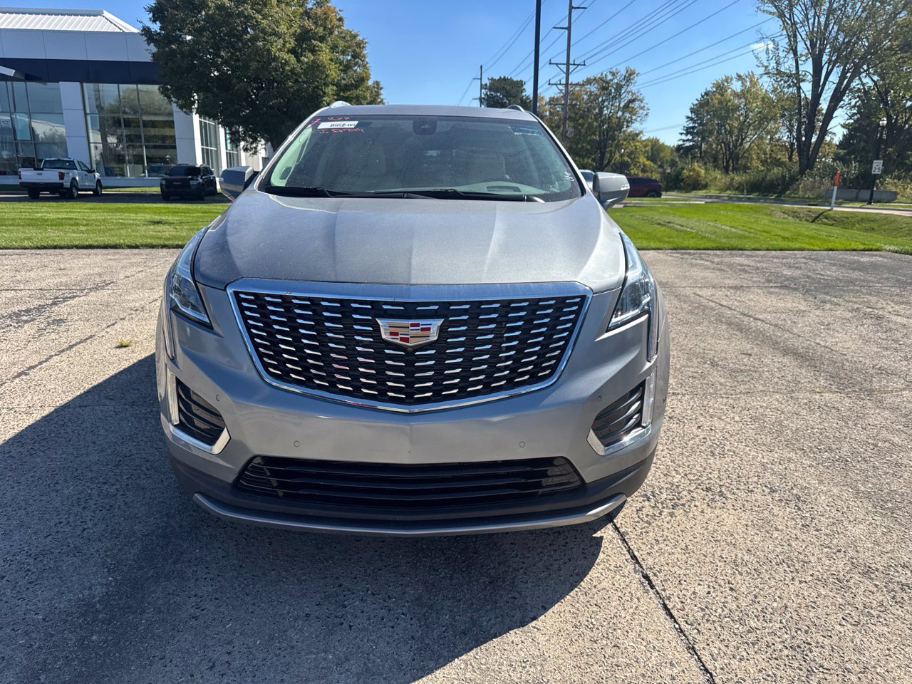 Used 2025 Cadillac XT5 Premium Luxury w/ Technology Package FWD image 2