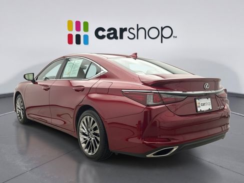 Used 2025 Lexus ES 350 w/ Luxury Package image 3
