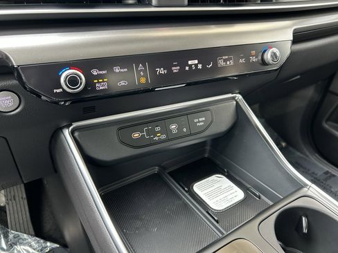 New 2026 Kia Carnival SX image 26