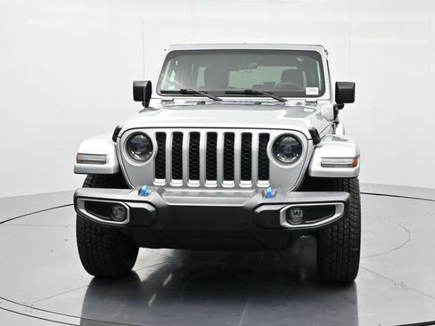 Used 2023 Jeep Wrangler Unlimited Sahara image 2
