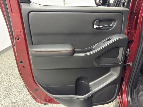 Used 2023 Nissan Frontier PRO-4X w/ Pro Convenience Package image 42