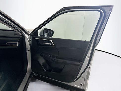 Used 2024 Mitsubishi Outlander SE AWD/4WD image 31