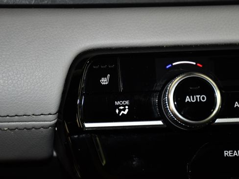 Certified 2025 Honda Pilot EX-L image 30