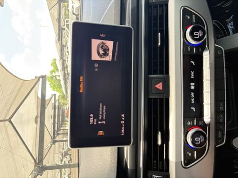 Used 2017 Audi A4 2.0T Premium w/ Audi MMI Navigation Plus AWD/4WD image 9