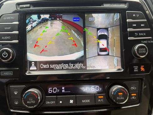 Used 2016 Nissan Maxima Platinum FWD image 16