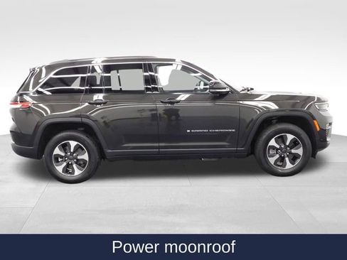 Used 2023 Jeep Grand Cherokee 4WD 4xe w/ Luxury Tech Group II image 15
