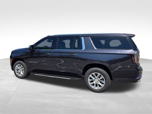 New 2026 Chevrolet Suburban Premier RWD image 4