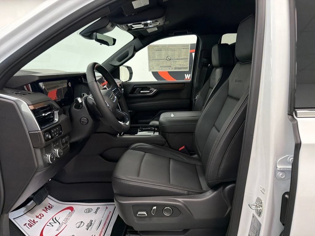 New 2026 GMC Yukon Denali w/ Advanced Technology Package RWD image 8
