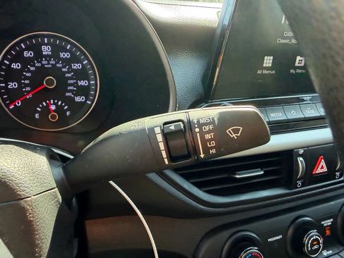 Used 2021 Kia Forte LXS FWD image 15