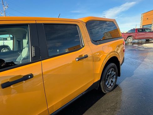 Used 2022 Ford Maverick XLT image 7