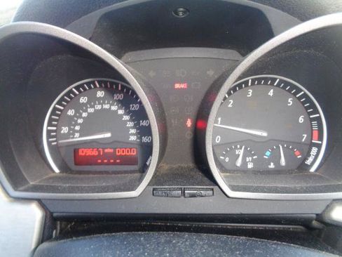 Used 2003 BMW Z4 2.5i image 19