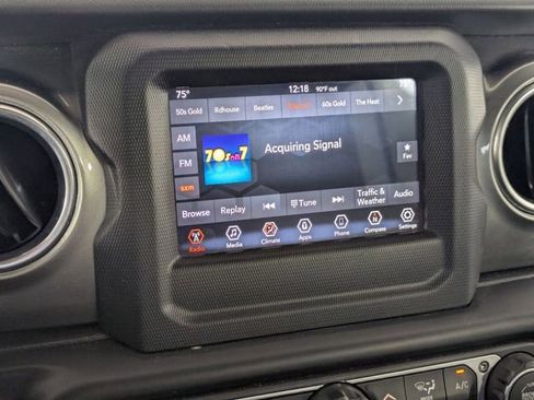 Used 2019 Jeep Wrangler Unlimited Sahara w/ Safety Group AWD/4WD image 15