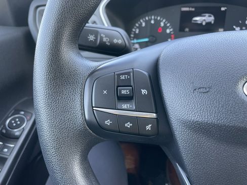 Used 2022 Ford Escape SE image 21
