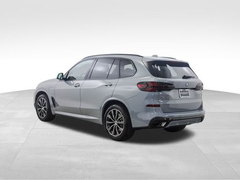 New 2026 BMW X5 xDrive50e w/ M Sport Package image 4