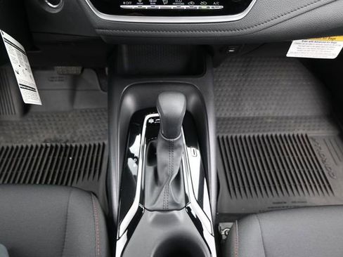 Used 2025 Toyota Corolla SE image 7