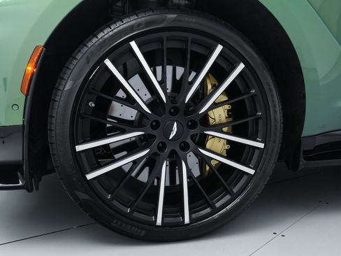 Used 2023 Aston Martin DBX 707 AWD/4WD image 11