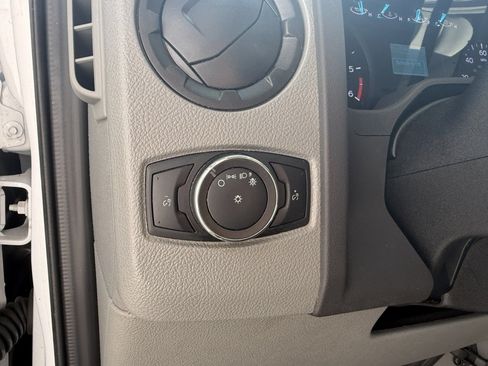 Used 2023 Ford E-450 and Econoline 450 Super Duty w/ Power Windows & Locks Group RWD image 22