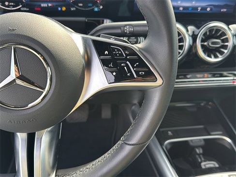 Certified 2025 Mercedes-Benz GLA 250 4MATIC image 16
