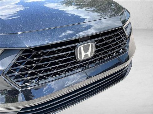 Used 2024 Honda Accord Sport image 30
