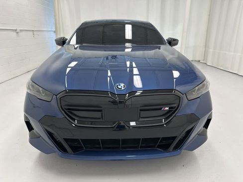 Used 2024 BMW i5 M60 w/ Premium Package image 4