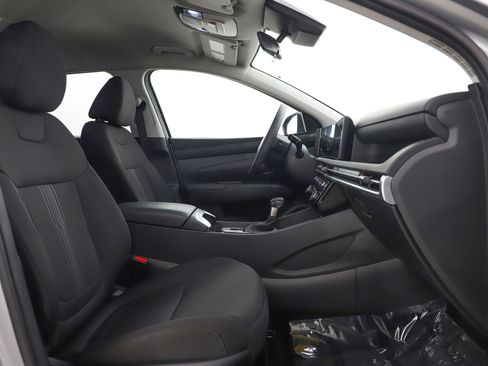 Used 2025 Hyundai Tucson SEL image 13