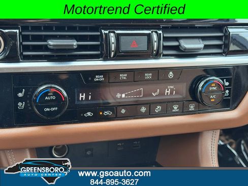 Used 2022 Nissan Pathfinder Platinum w/ Cargo Package AWD/4WD image 15