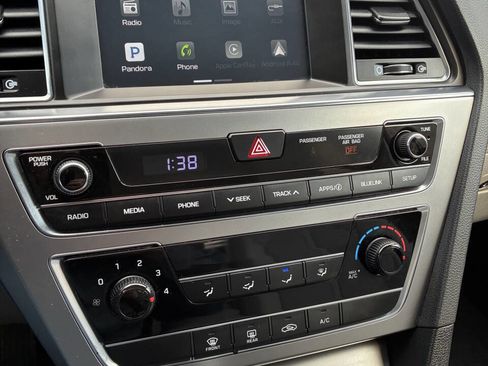 Used 2017 Hyundai Sonata SE w/ Cargo Package image 18