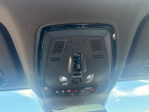 Certified 2024 Cadillac Lyriq Luxury AWD/4WD image 5